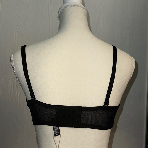 SKIMS Black Underwire Bra with Sheer Mesh Overlay - Picture 3 of 3